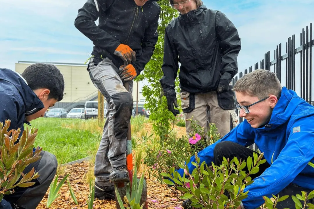 Bp aménagements paysagers issat redon