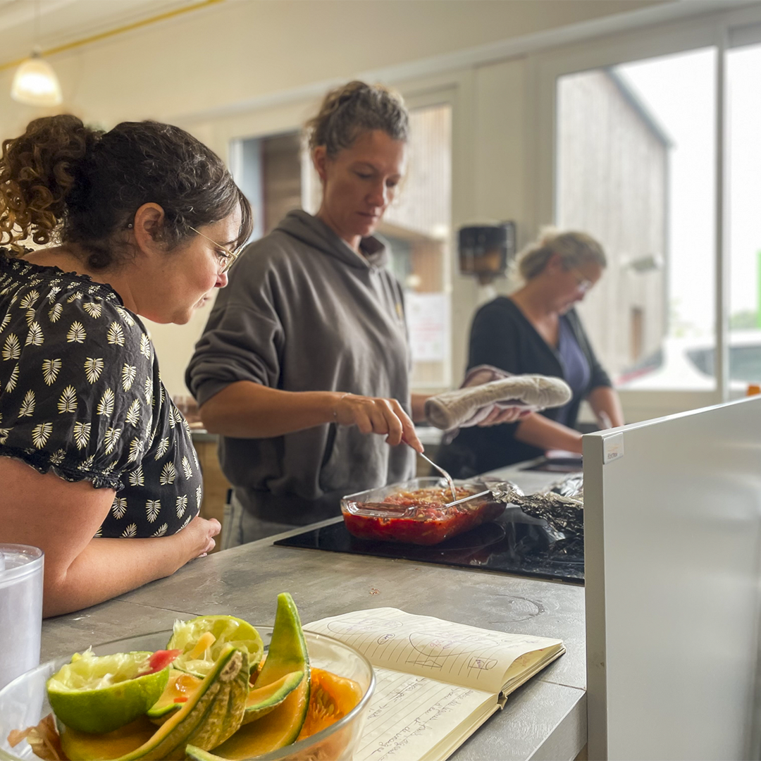 Assistantes maternelles formation équilibre alimentaire ISSAT Redon atelier cuisine